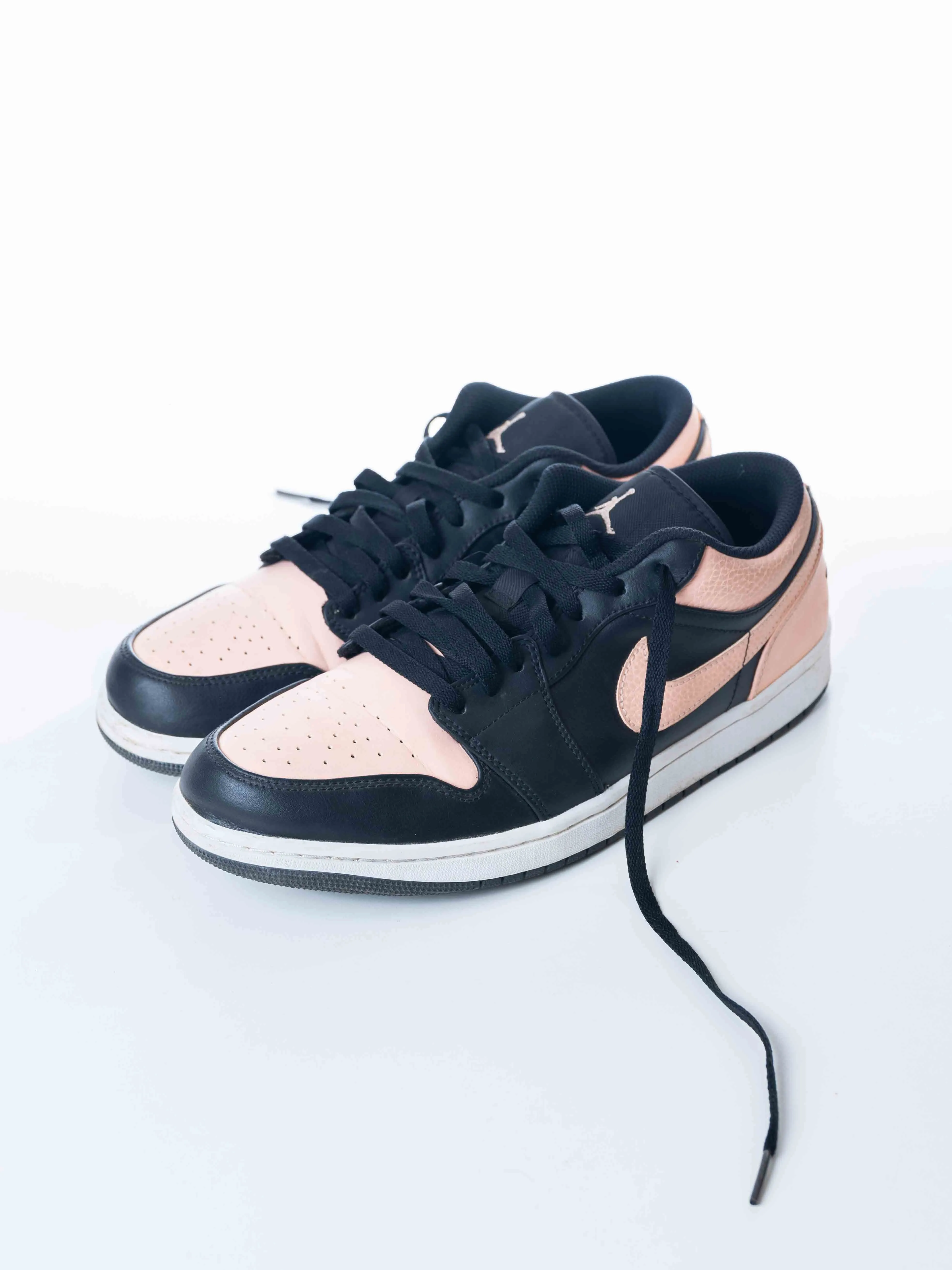 AIR JORDAN 1 LOW 'CRIMSON TINT'