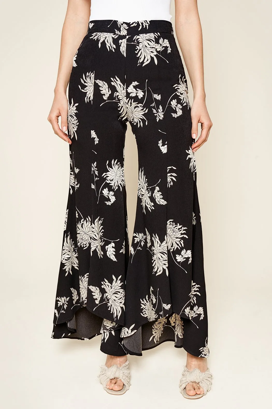 Bermuda Tropical Print Ruffled Culottes